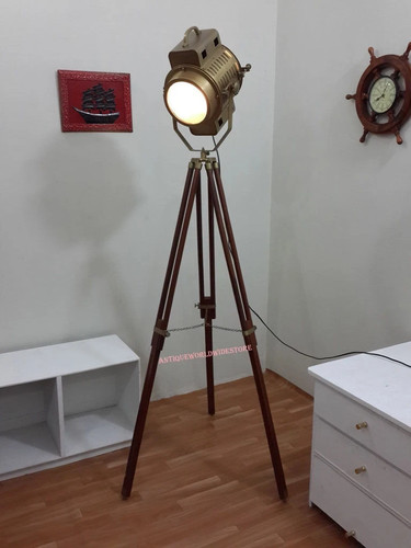 Vintage studio theater spot - studio,