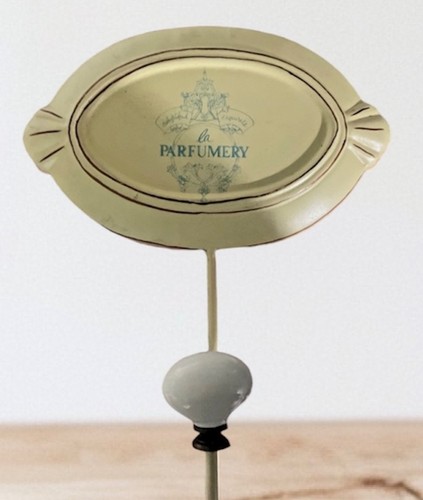 Vintage hanging sign - hanging,